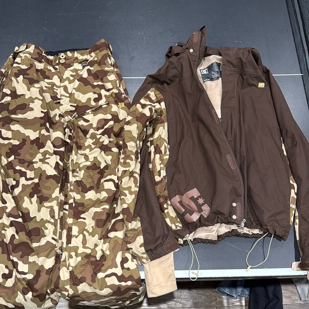 DC snow pants and jacket